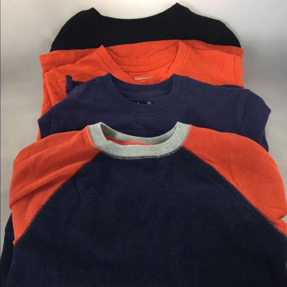 A bundle of t-shirts.  Boys Size 6/7